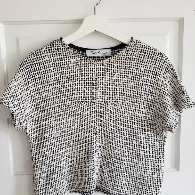 XS/S Black And White Woven Cotton Shirt Made In Canada photo 1