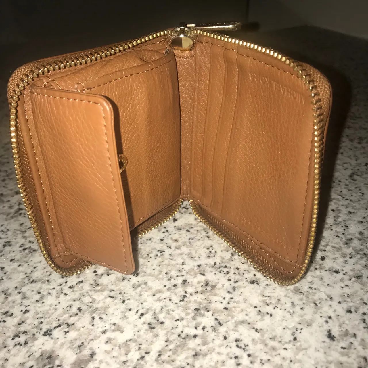 Michael Kors leather wallet photo 1
