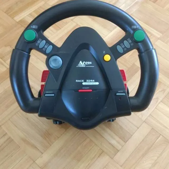 N64/Playstation Steering Wheel photo 1