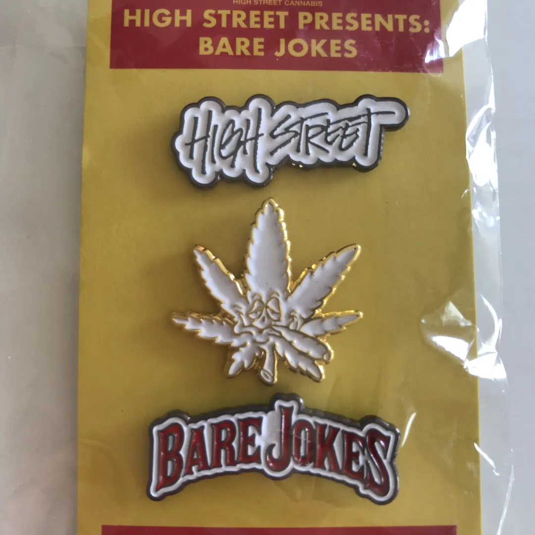 High Street Bare Jokes 420 enamel pins photo 1