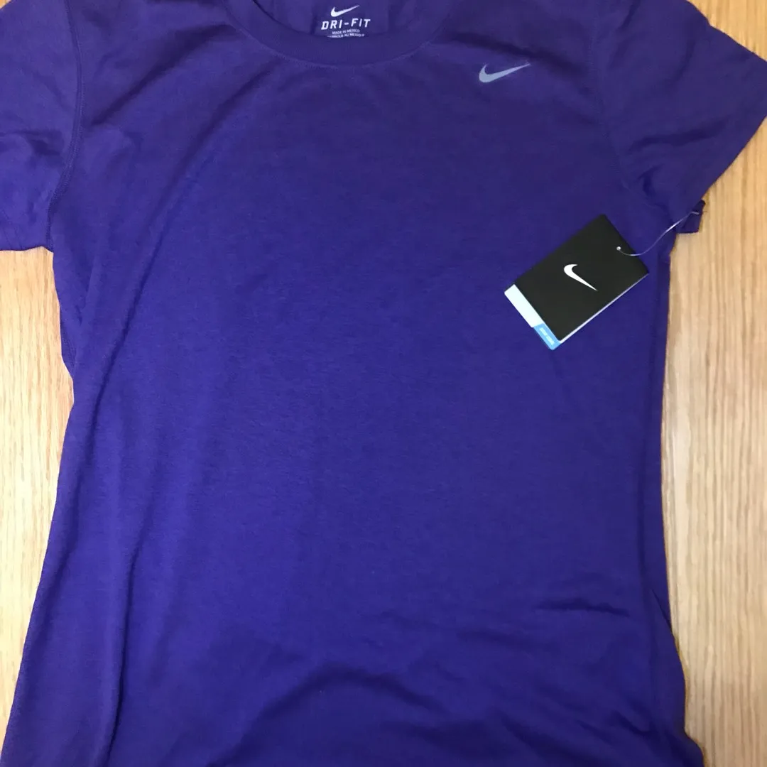 Nike Dry-Fit T-Shirt photo 1
