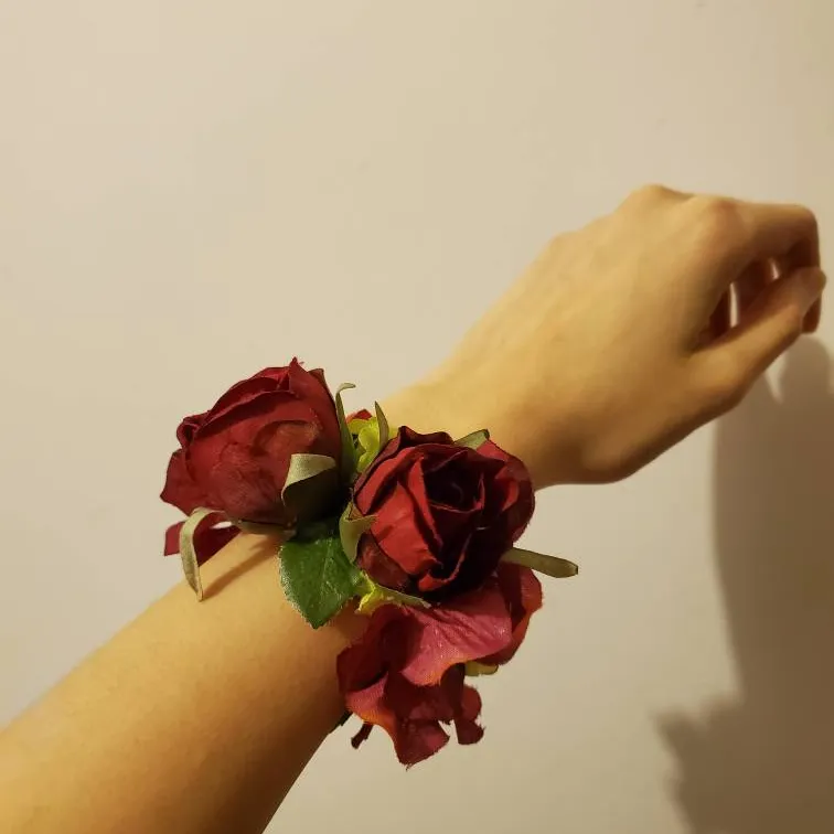 Wrist Flower For Weddings /Costume Etc photo 1