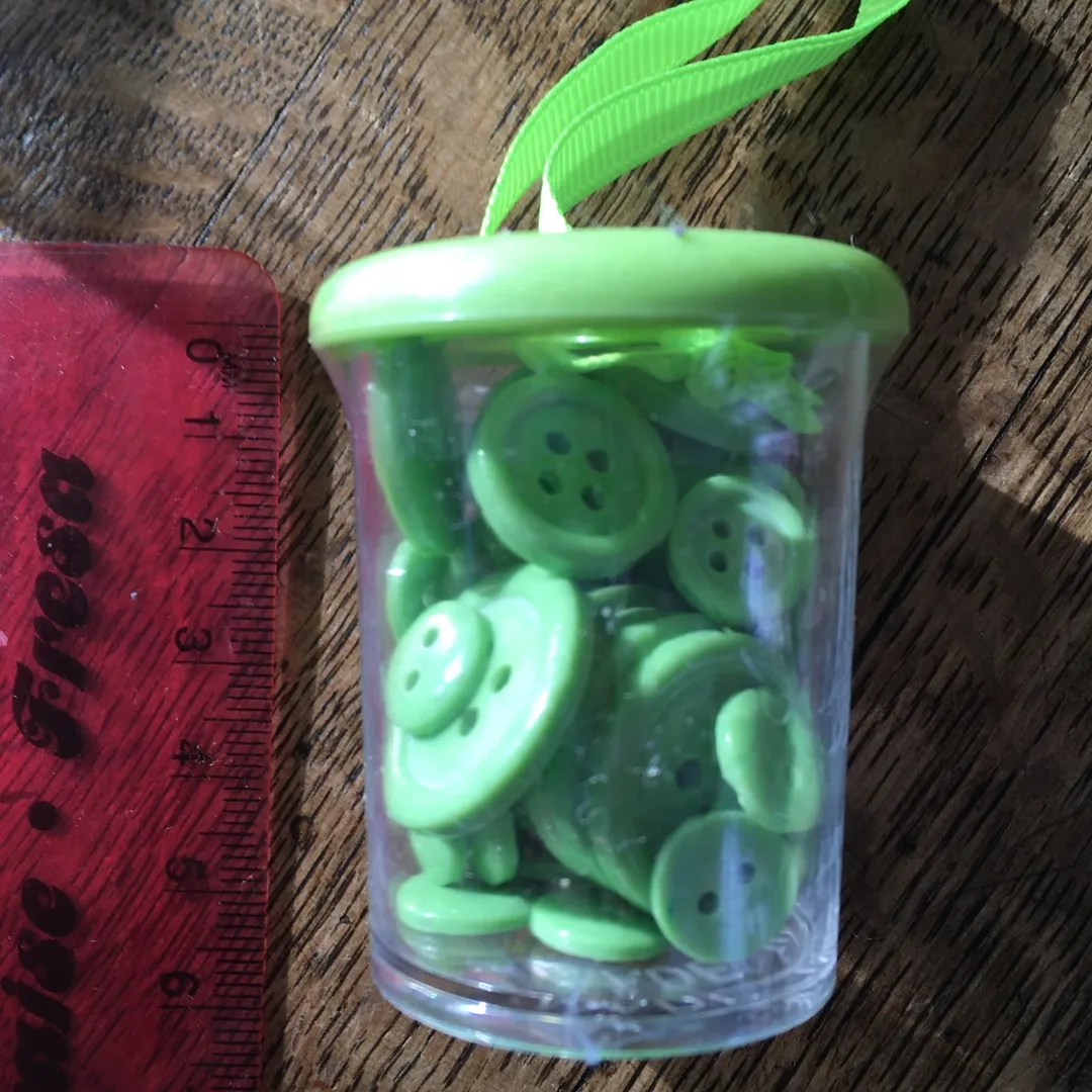 Green Buttons photo 1