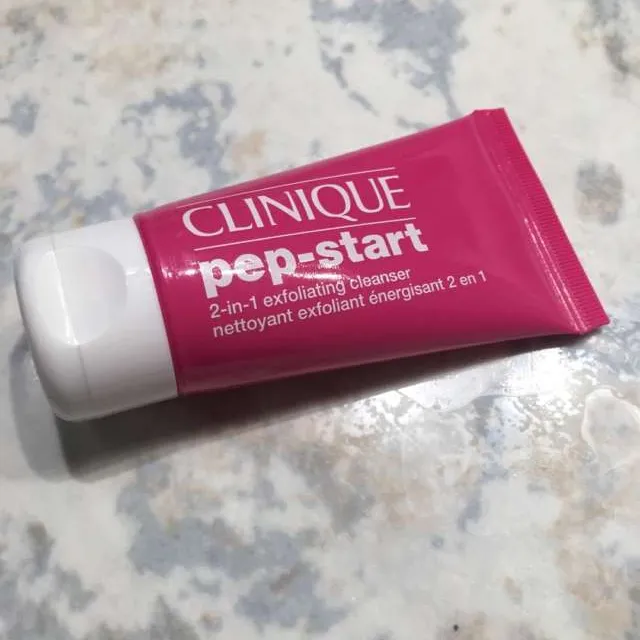 Brand New Clinique Pep-Start 2-in-1 Exfoliating Cleanser photo 1
