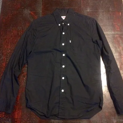 Levi's Long Sleeve Black Shirt. Small. photo 1