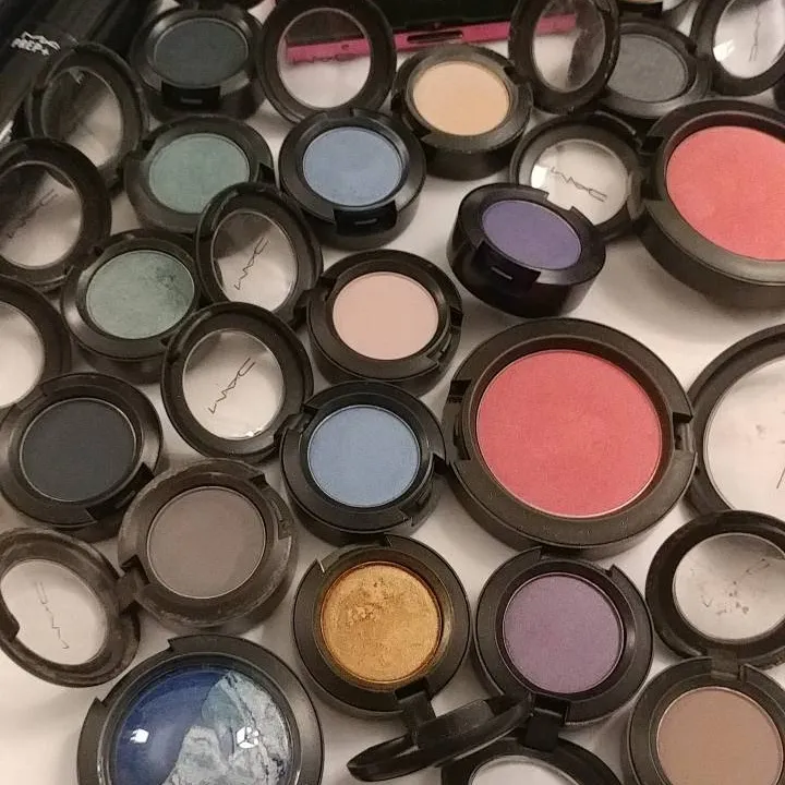 Makeup Clear out!! photo 5