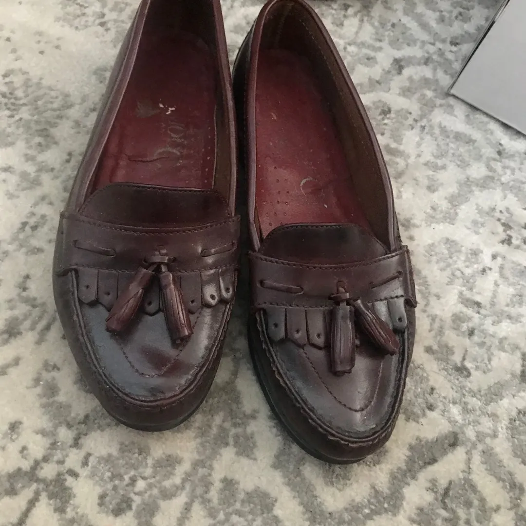 Vintage Maroon Ladies Oxford Shoes- Size 6 photo 1