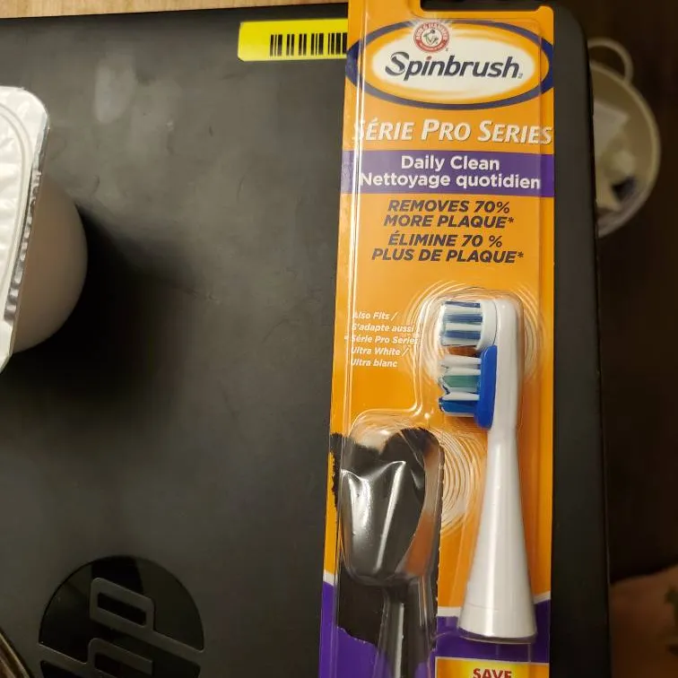 Spin Brush In Packaging photo 1