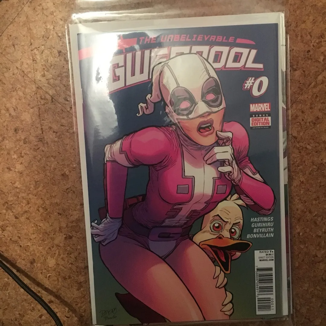 Gwenpool #0 and Holiday Special photo 1