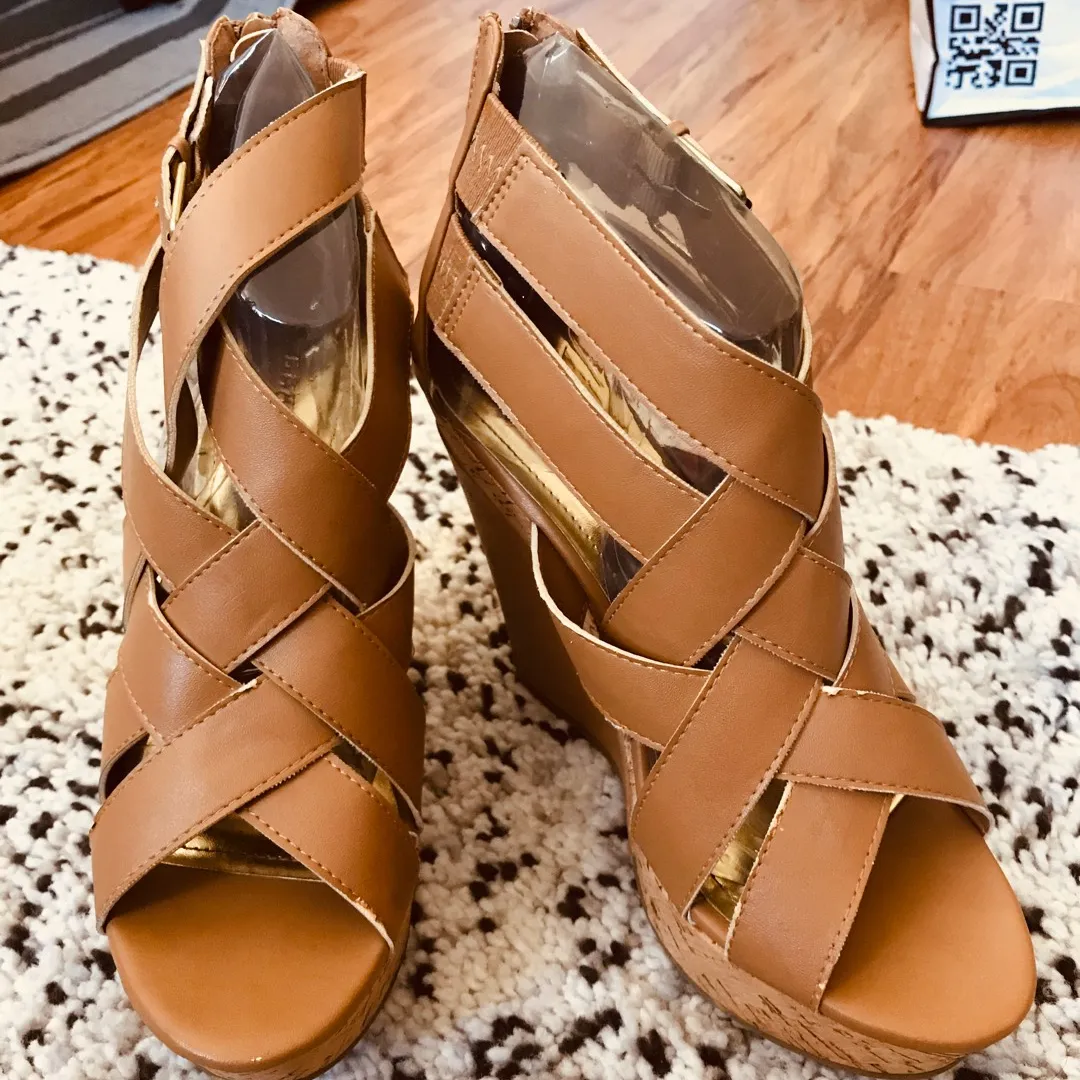 Brown Wedge Sandals Sz 7 - Bamboo photo 1