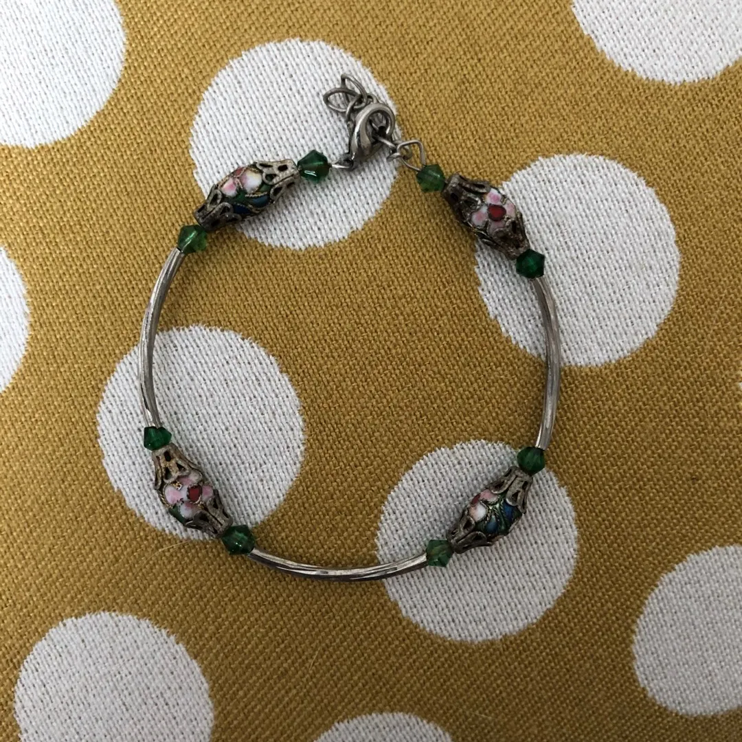 Green And Floral Bead Bracelet photo 1