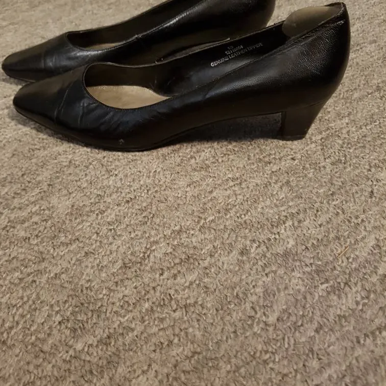 Free Size 9 Black Leather Dress Shoes photo 3