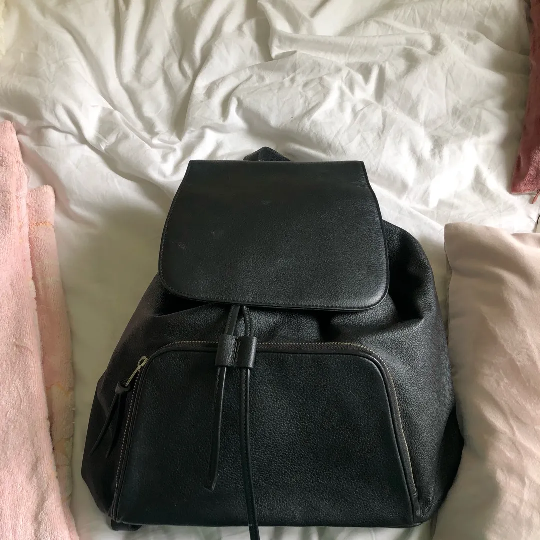 Leather Backpack photo 1