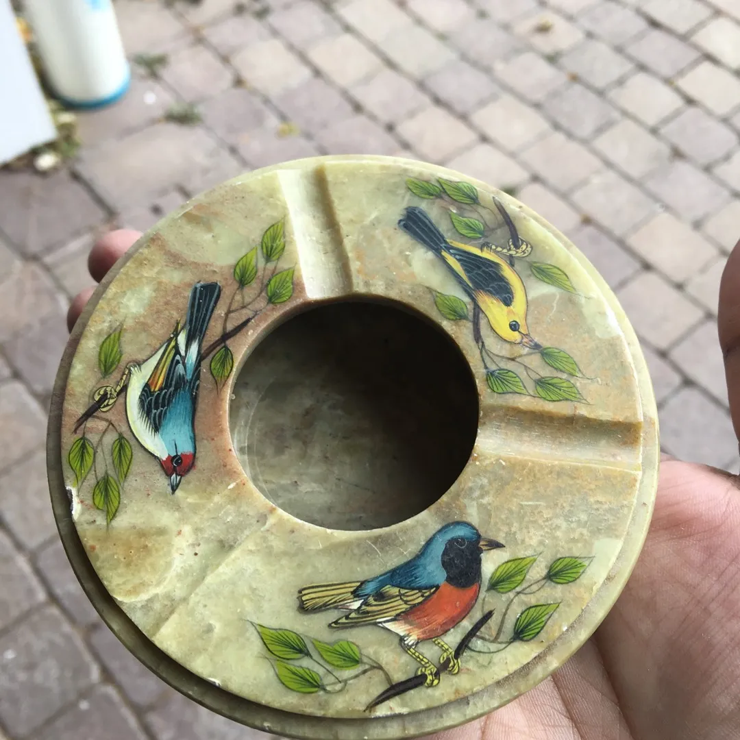 VINTAGE Hand-painted stone ashtray ** photo 1