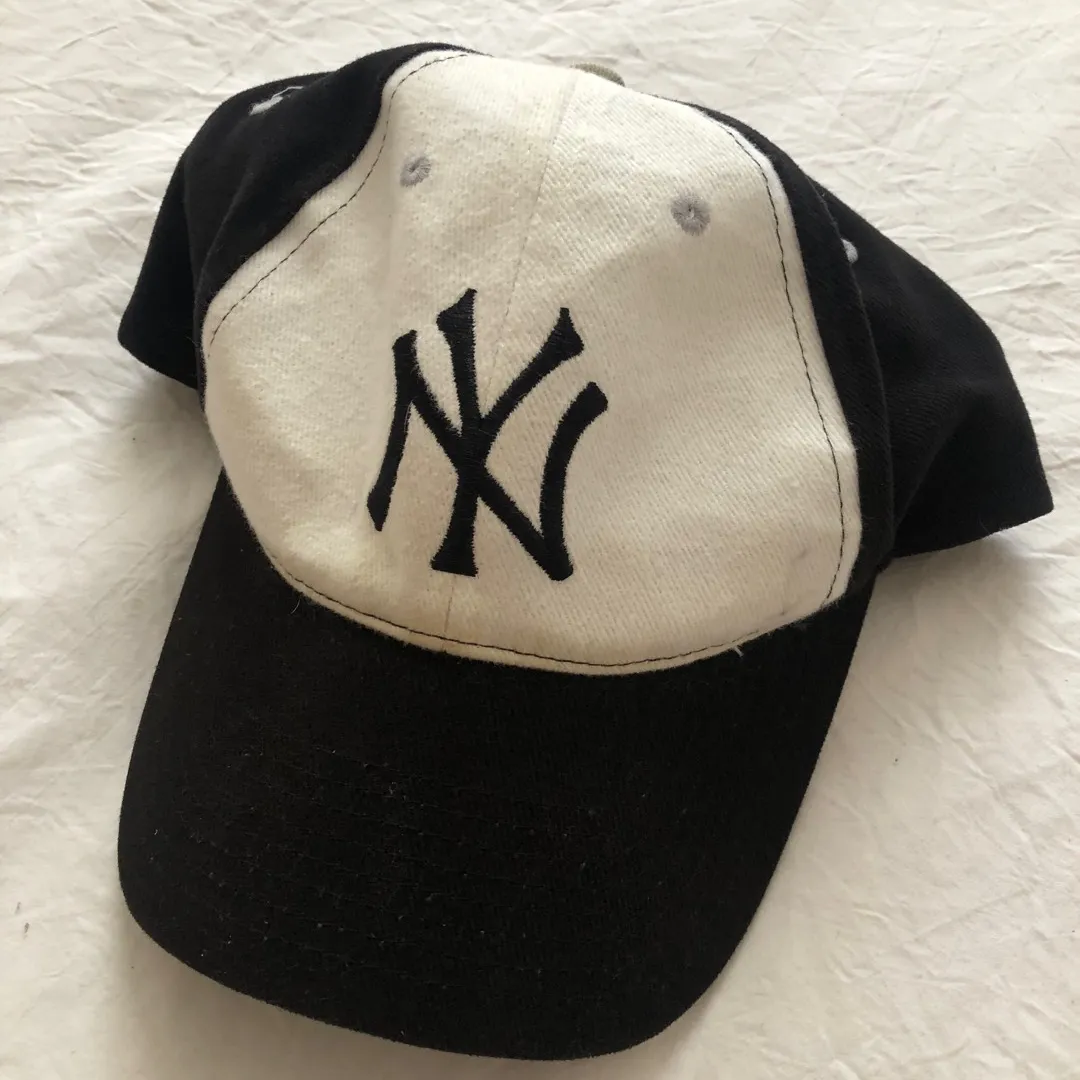 Yankees Ball cap photo 1