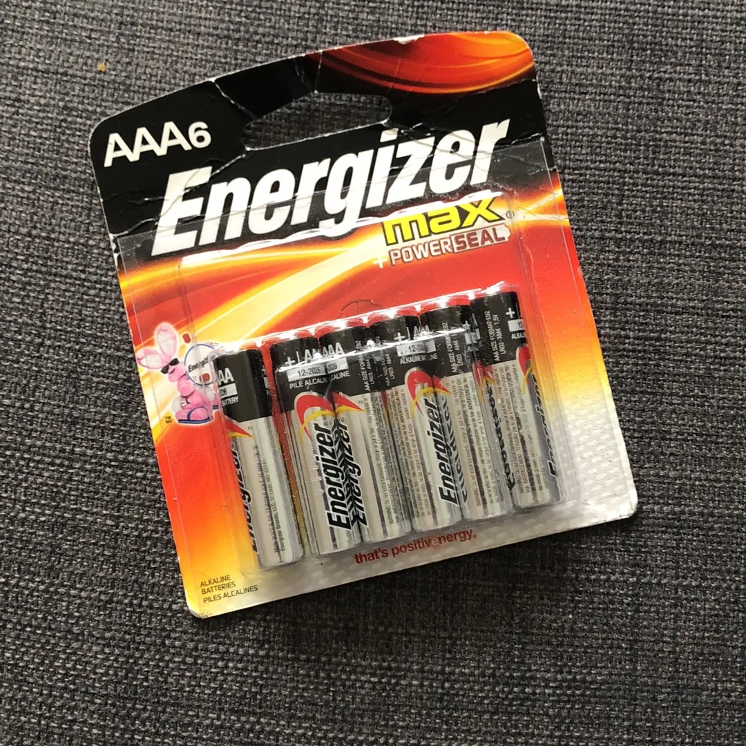 Sealed Energizer Aaa Batteries photo 1