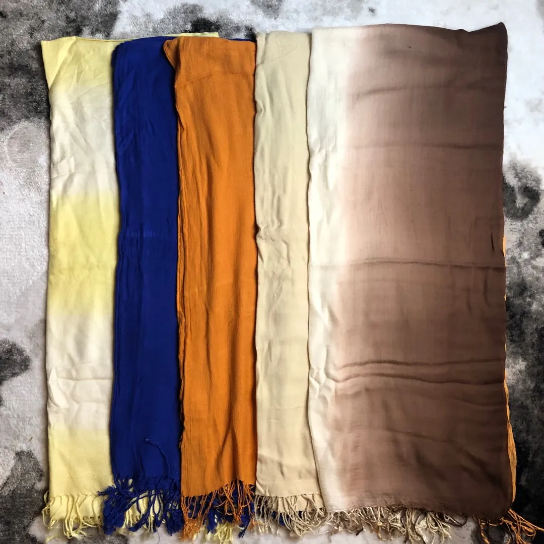Assorted Scarves ! New photo 3