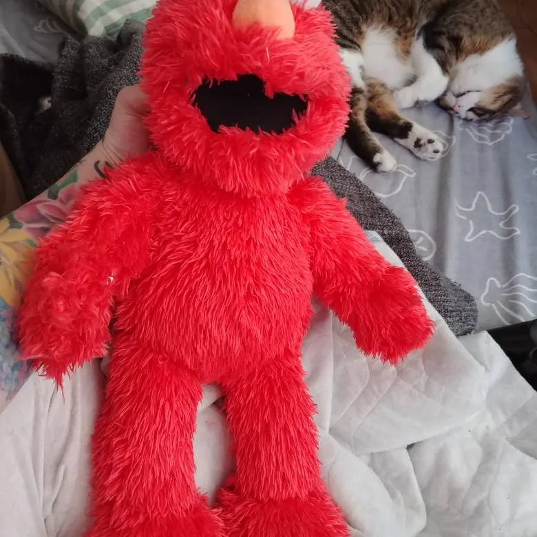 *FREE Elmo Stuffy photo 1