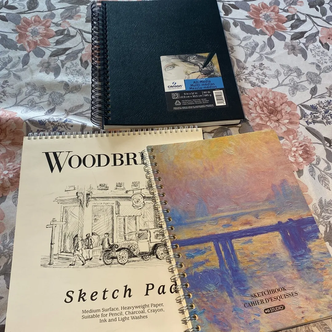 Sketchbooks, Oil Pastels & Drawing Pencils photo 1