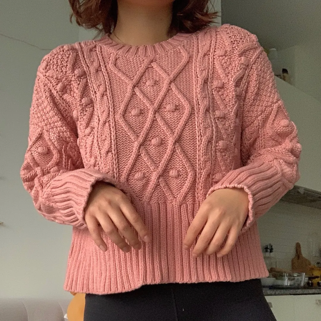 Pink Cropped Chunky Sweater photo 1