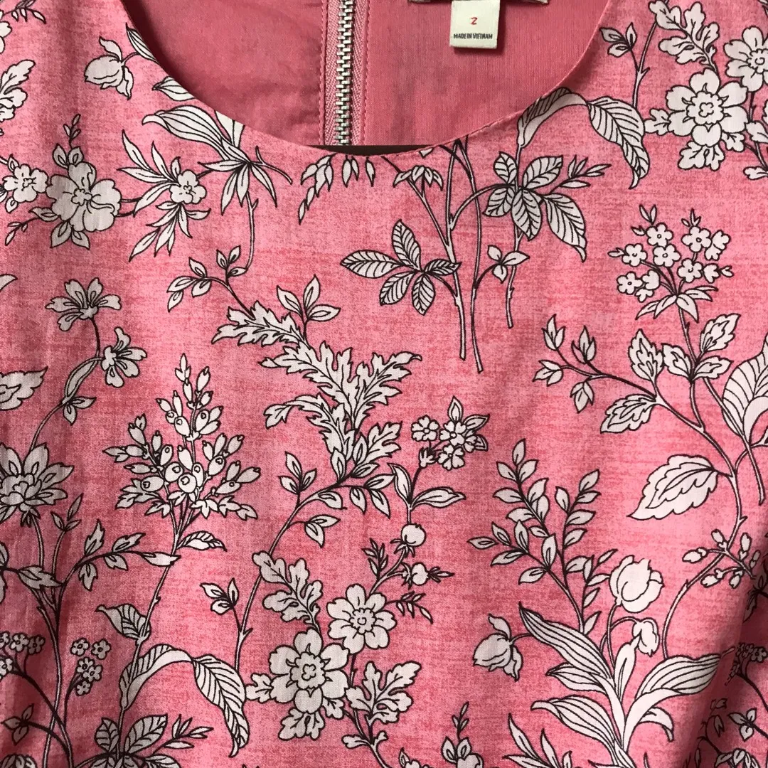 Gap Pink Floral Dress With Pockets! photo 5