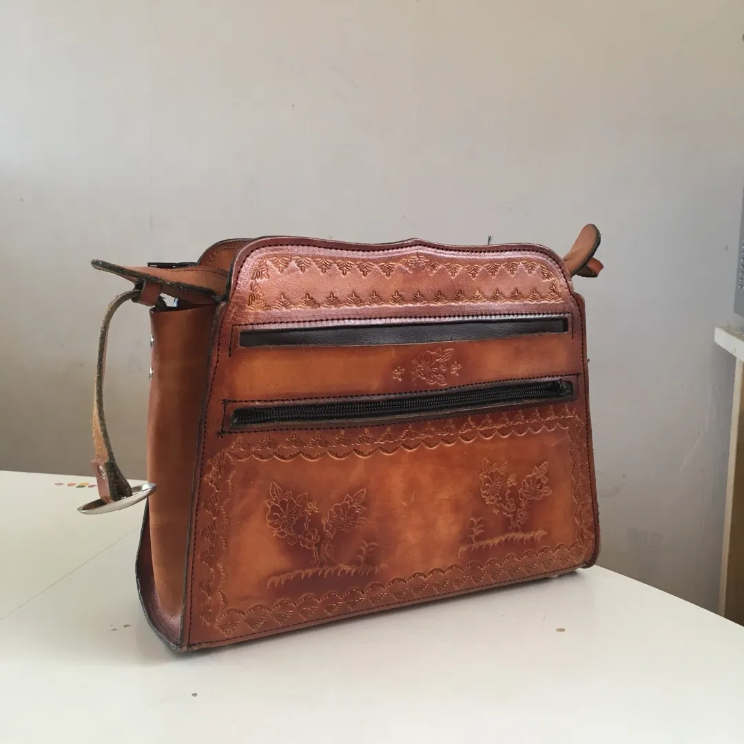 vintage leather purse photo 1