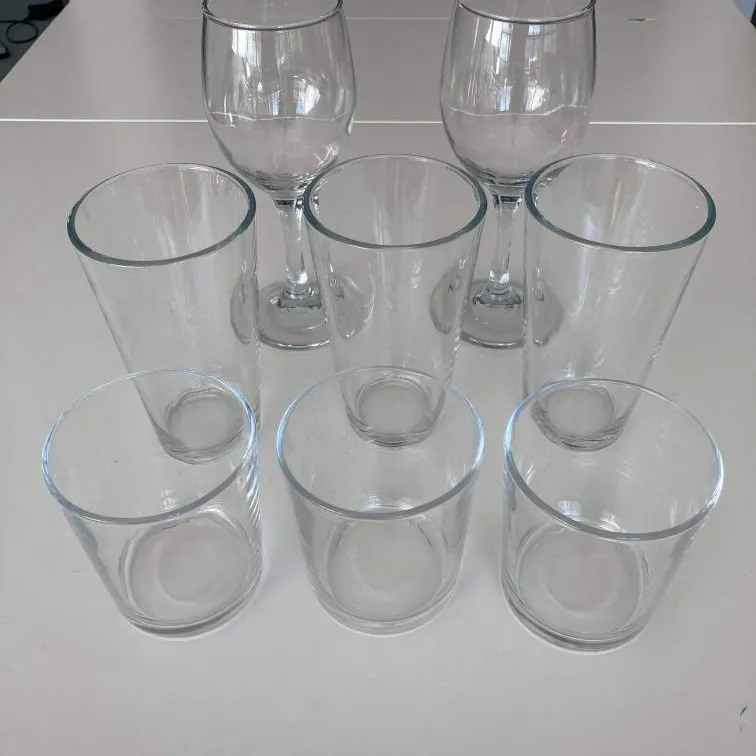 8 Glasses Set photo 1