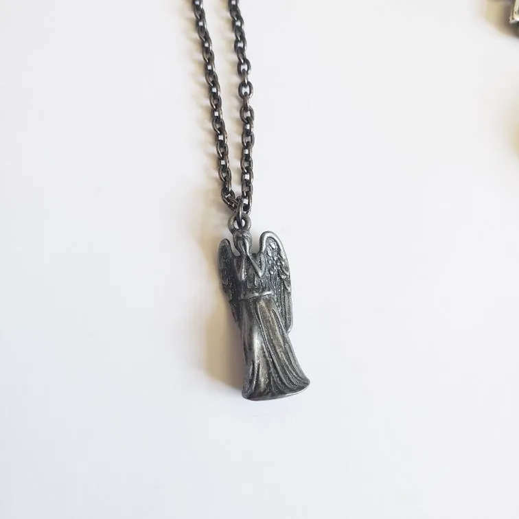 Doctor Who Weeping Angel Necklace photo 1