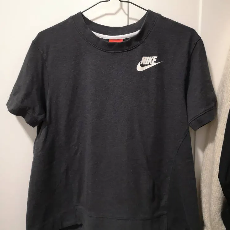 Grey Nike T Shirt photo 1