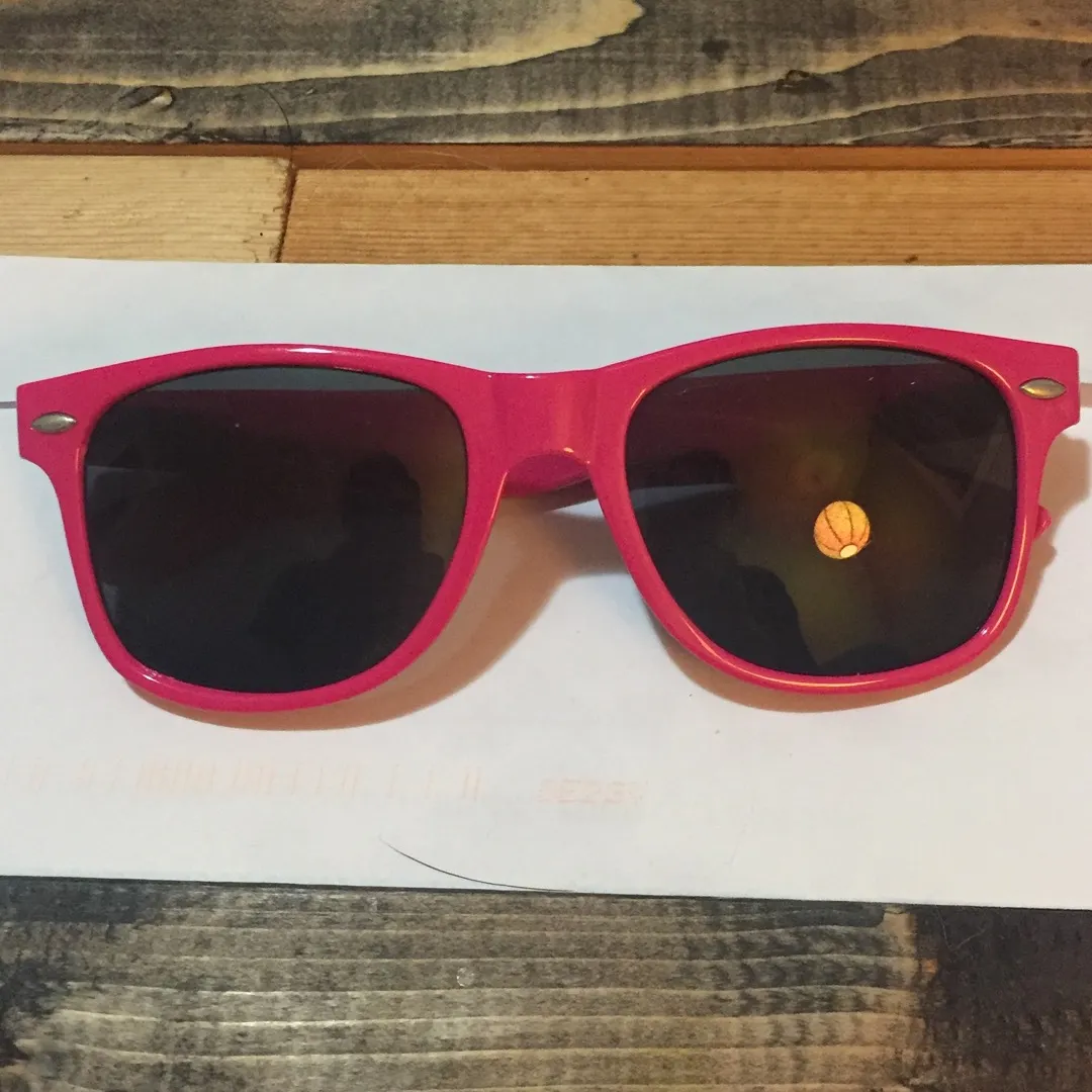 FREE Pink Sunglasses photo 1