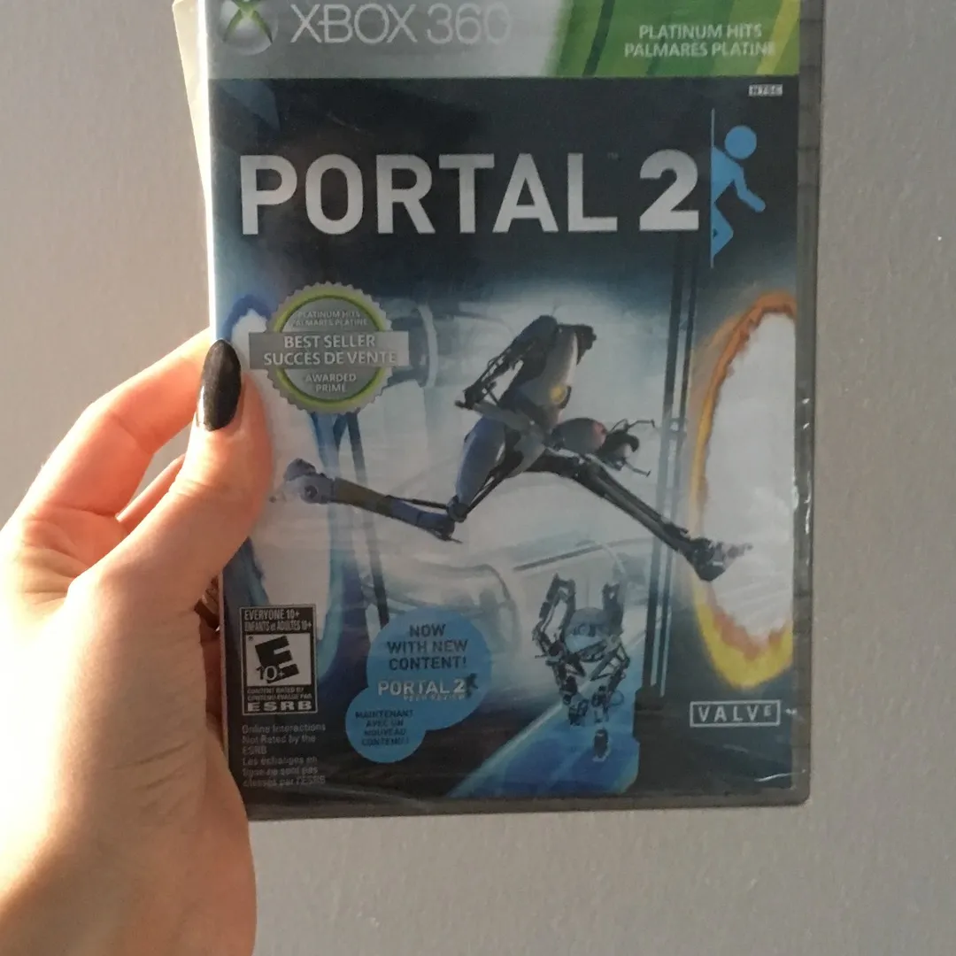 Portal 2 For Xbox 360 photo 1