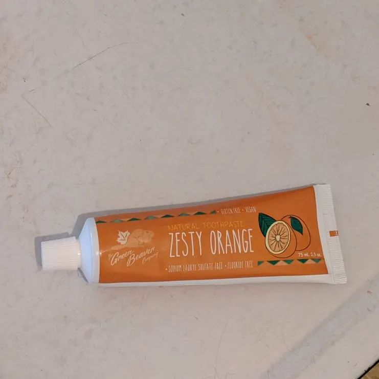 Natural Toothpaste photo 1