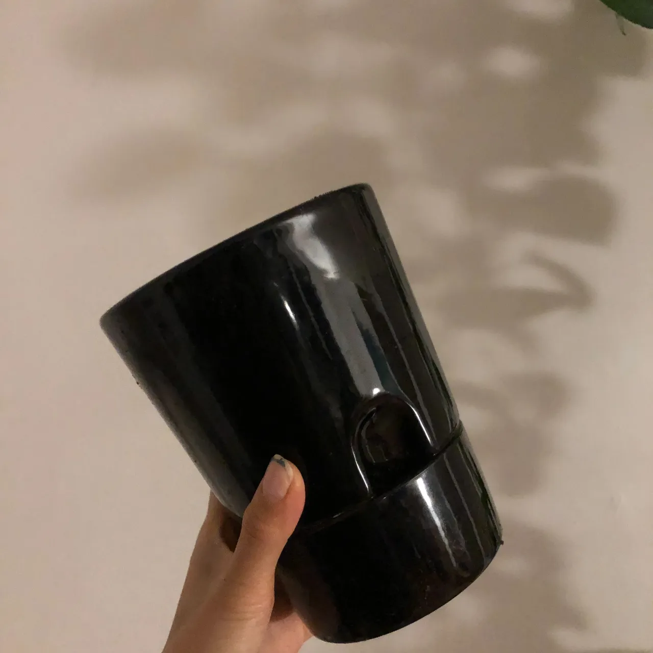 Ceramic pot with drainage hole photo 1