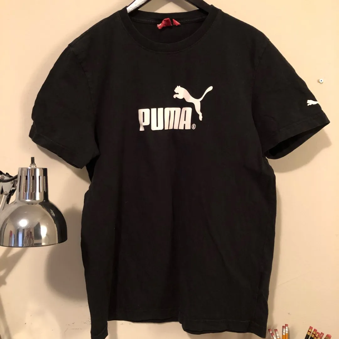 Men’s Small Puma T Shirt photo 1
