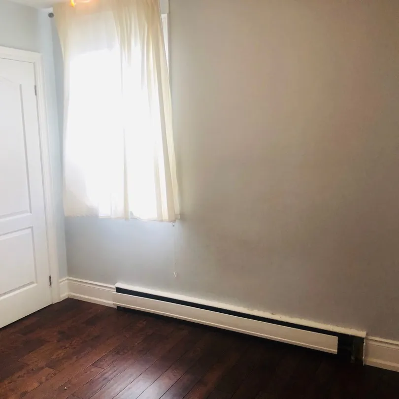 1 Bedroom For Rent $700 - Female Only photo 1