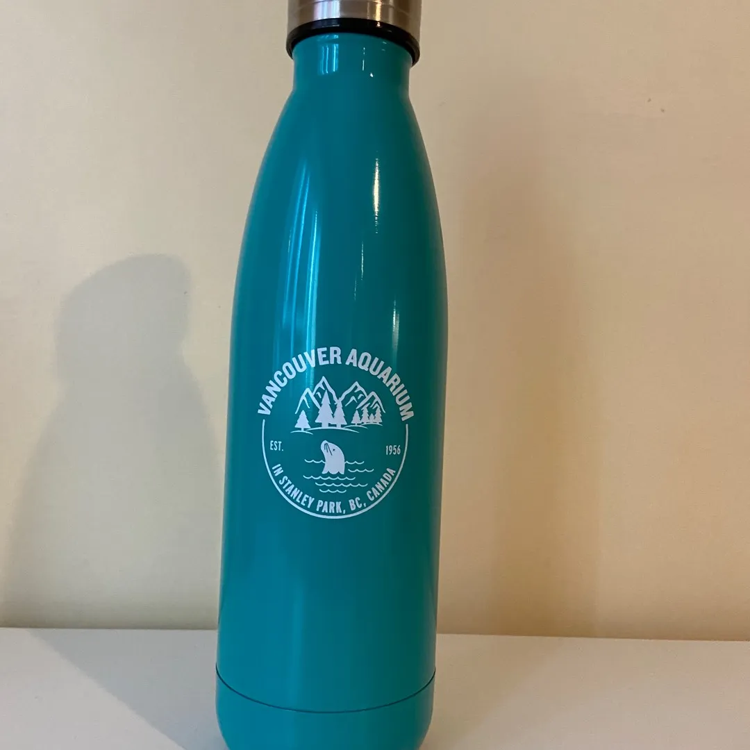 Van Aqua Water Bottle photo 1