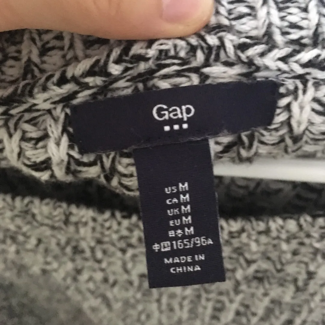 GAP sweater (Men’s M) photo 3