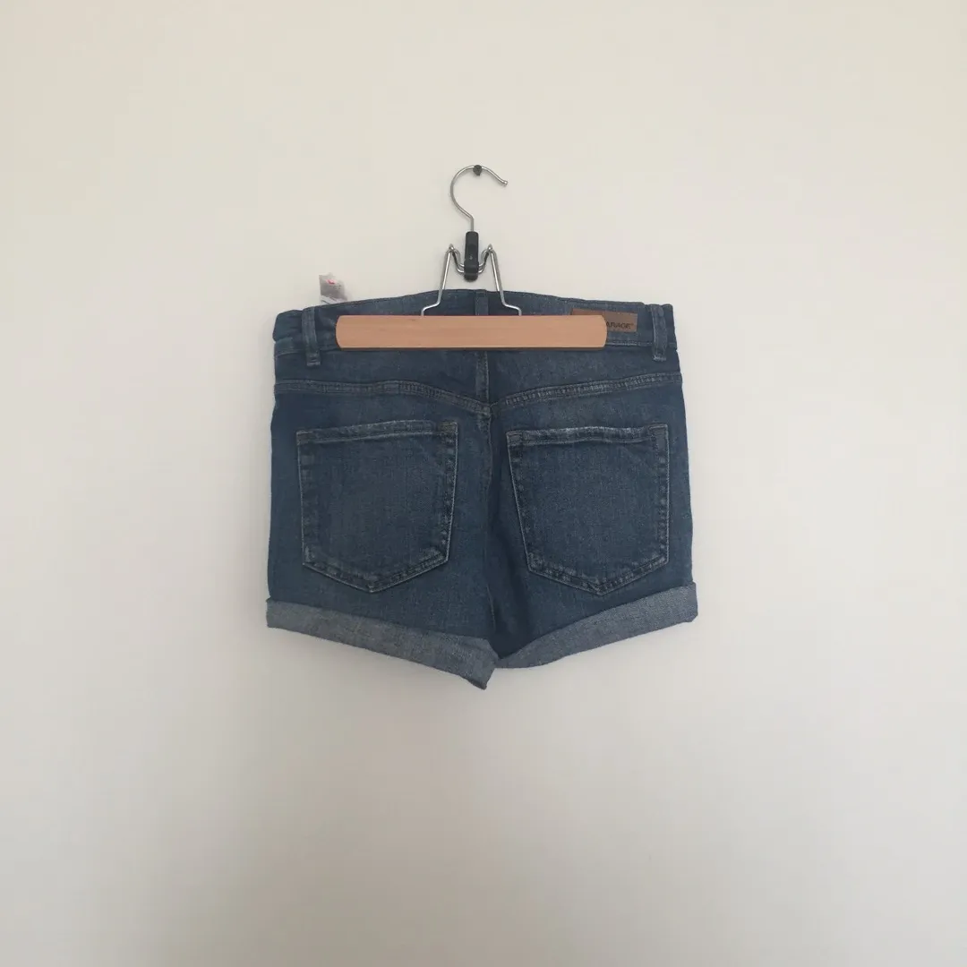 garage jean shorts photo 3