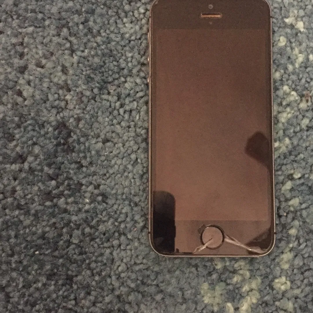 iPhone 5S with Box photo 1