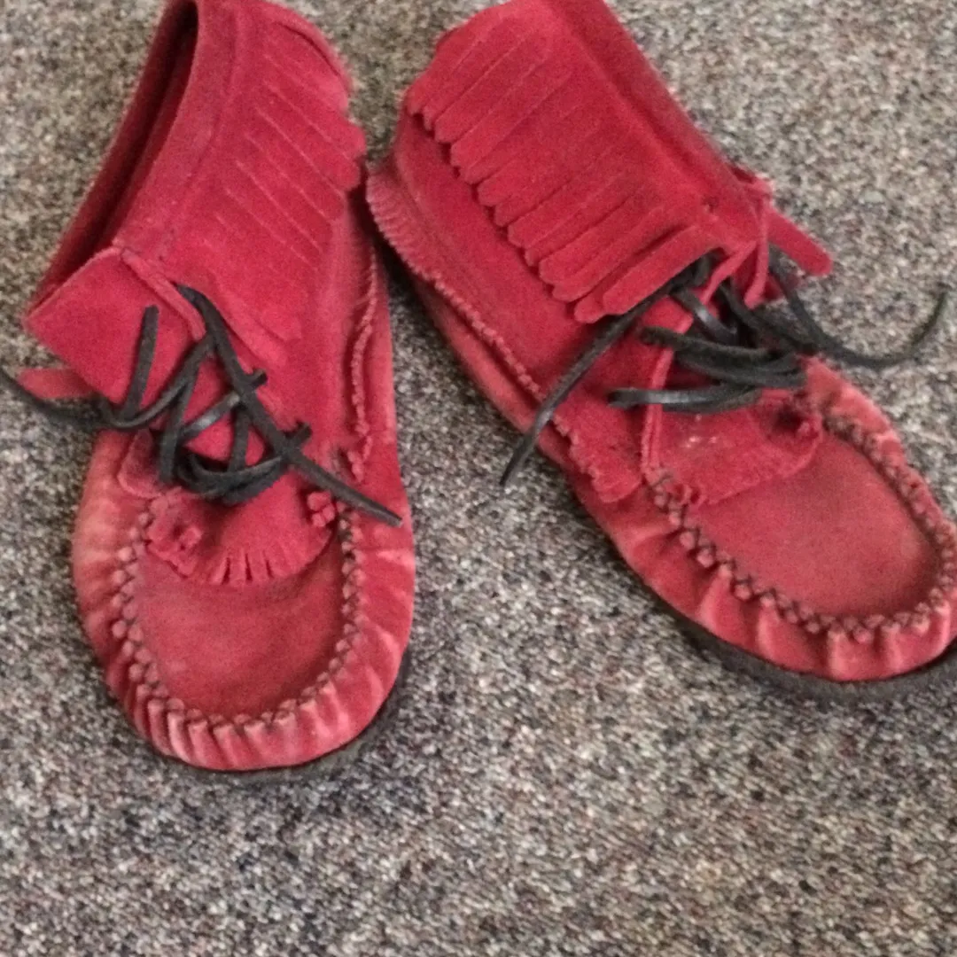 Red Moccasins photo 1