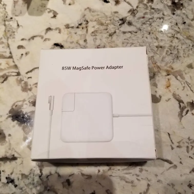 Apple 85W Magsafe Power Adapter photo 1