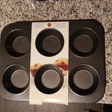 Commercial Grade Muffin Pan photo 1