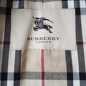 Burberry trench coat size 14 photo 3
