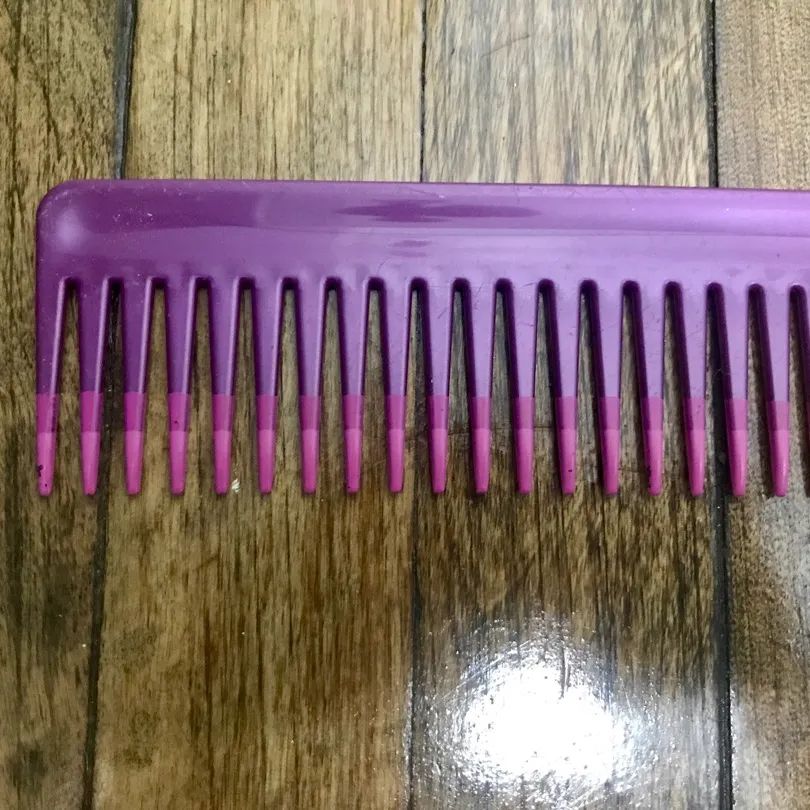Comb photo 1