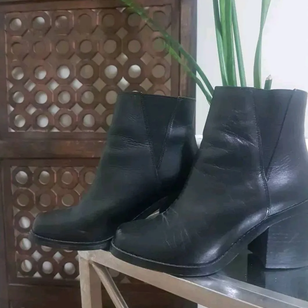 Leather Ankle Boots photo 1