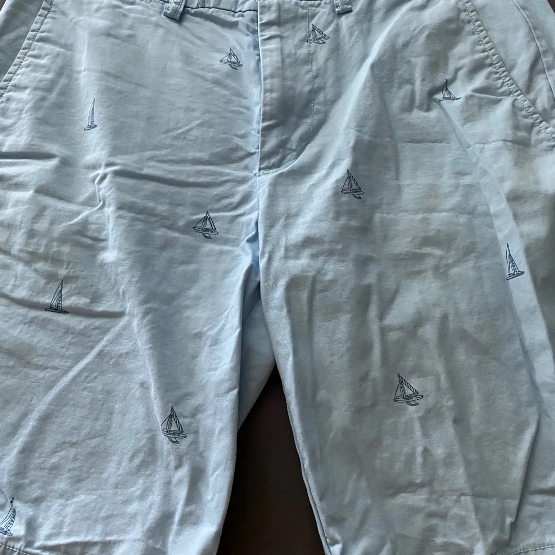 Men’s Old Navy Shorts photo 3