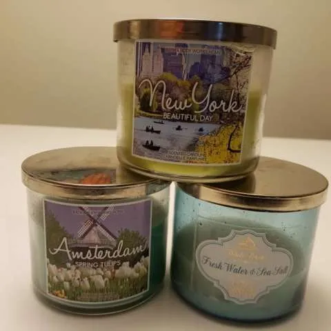 Bath And Body Work Candles photo 1