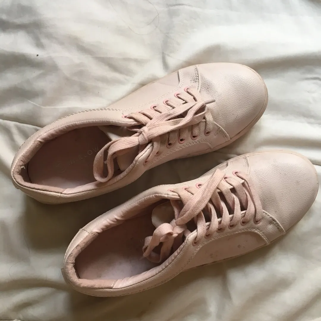 baby pink sneakers photo 1