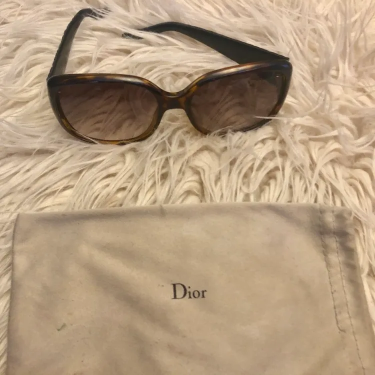 Tortoise Dior Sunglasses photo 1