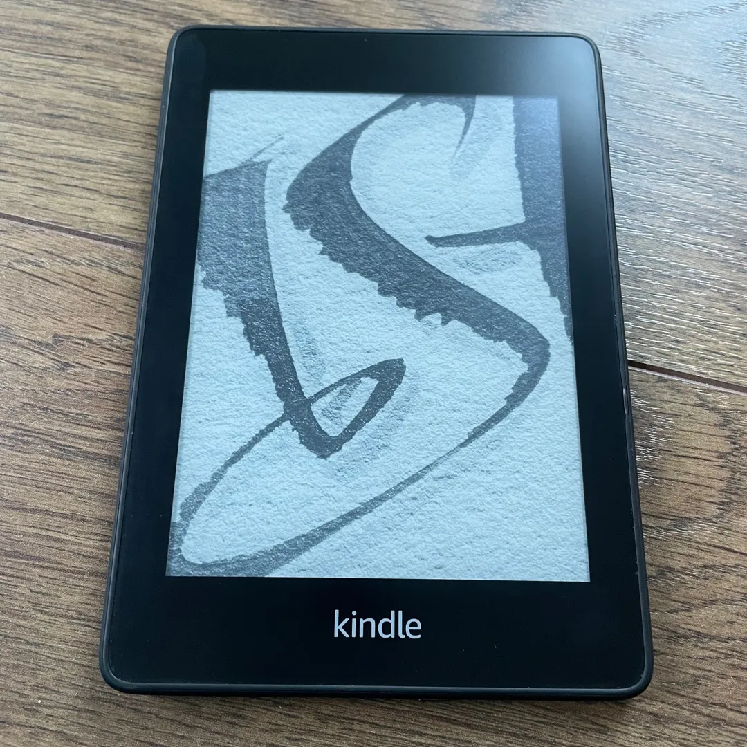 Kindle Paperwhite - Like New! 📖 photo 1